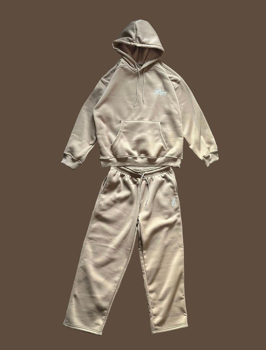 Tracksuit Set “سوف نبقى هنا”